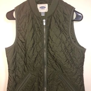 Old Navy quilted vest